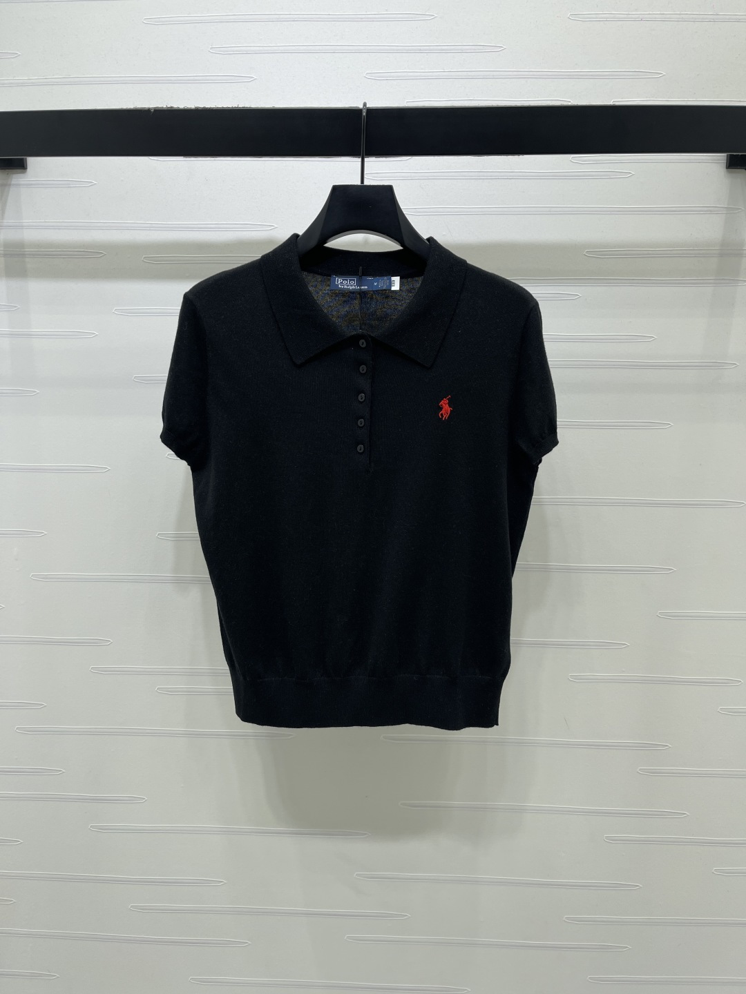 Women's short sleeves